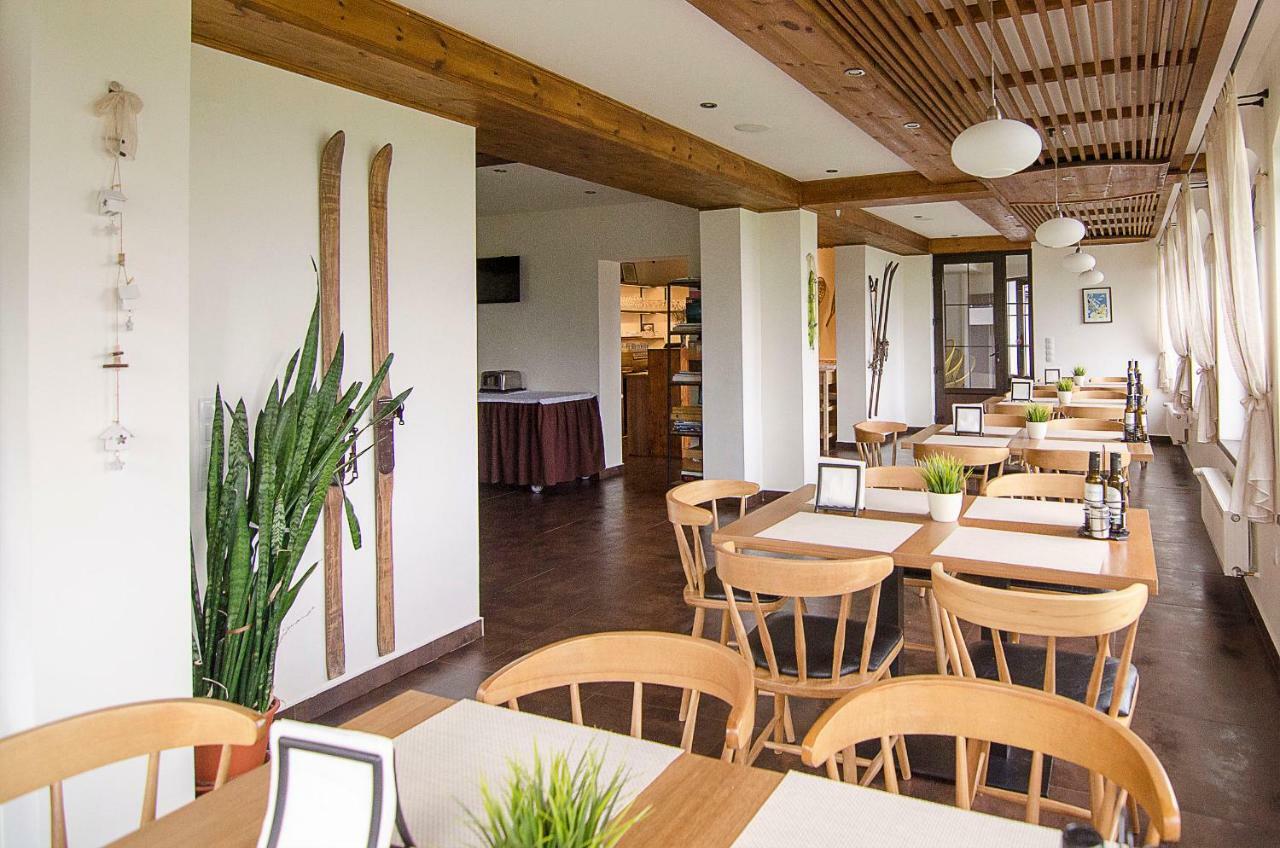 Păltiniş Pensiune & Restaurant Victoria מראה חיצוני תמונה